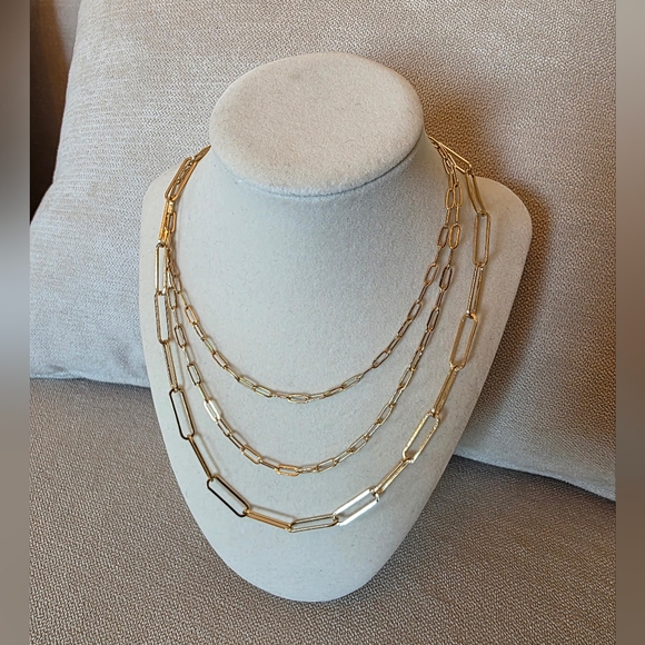 Gold Tone Layered Paperclip Chain Necklace Adjustable - Picture 4 of 5